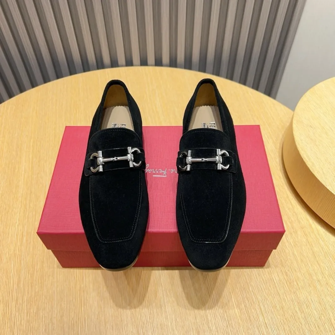 Men's Men's Shoes💰P640💰🔥《Ferragamo》👏Latest • High-end top brand luxury ~ purchasing agency, top quality ~. New fashionable business men's shoes🔜The uppers are made of original open-edge beaded cowhide➕cowhide·lining, with fine workmanship. The original stylish and soft combination wear-resistant and non-slip outsole is light and comfortable on the feet. The real thing looks better in real photos. Size: 38--44